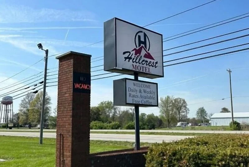Hillcrest Motel roadside sign